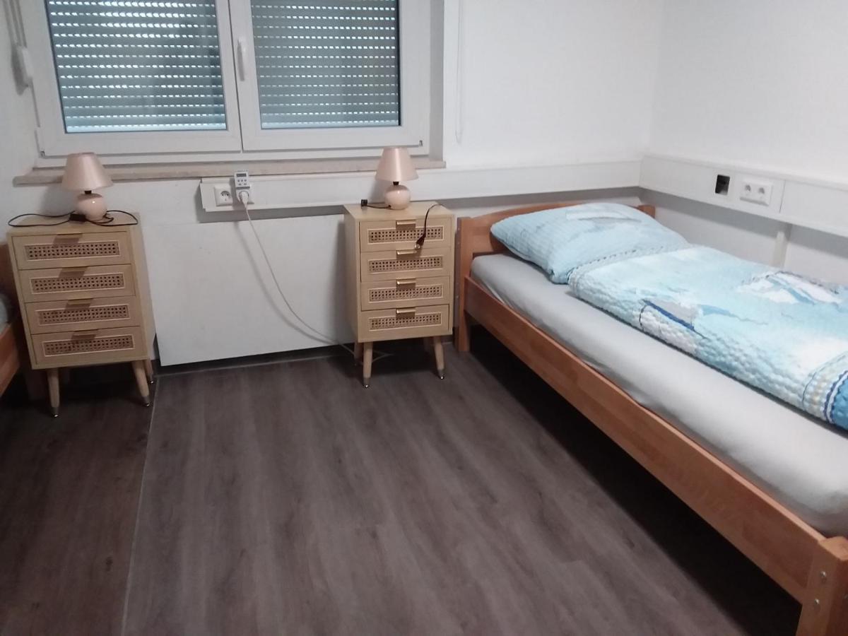 Nguyen Le 3 Schlafzimmer, 7 Bette,Dusche, 2 Wc , Kueche Ab 2 Uebernachtungen Neukirch  Εξωτερικό φωτογραφία