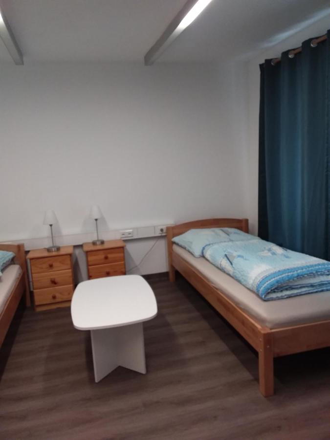Nguyen Le 3 Schlafzimmer, 7 Bette,Dusche, 2 Wc , Kueche Ab 2 Uebernachtungen Neukirch  Εξωτερικό φωτογραφία