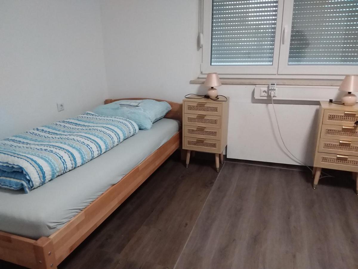 Nguyen Le 3 Schlafzimmer, 7 Bette,Dusche, 2 Wc , Kueche Ab 2 Uebernachtungen Neukirch  Εξωτερικό φωτογραφία